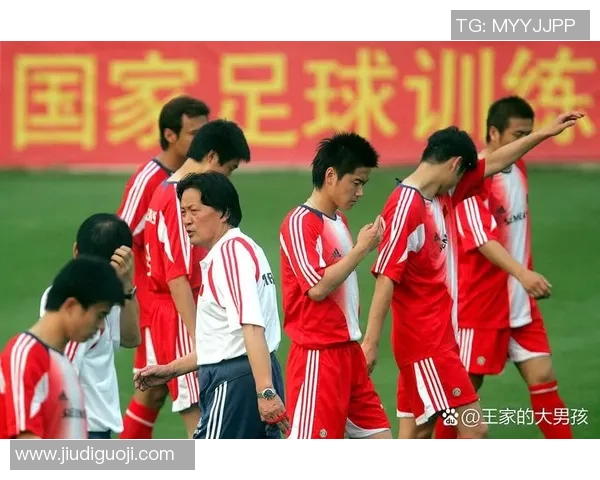深圳足球队的节奏变革引发热议球迷期待新风貌与未来发展